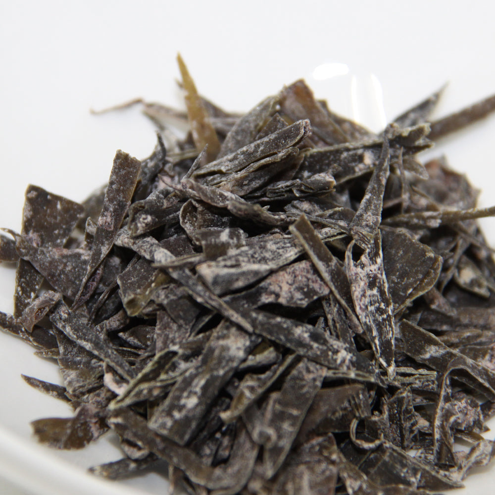 超訳あり 国産 おしゃぶり昆布 梅味110g 細切れ 12袋セット 数量限定品 送料無料 訳あり こんぶ
