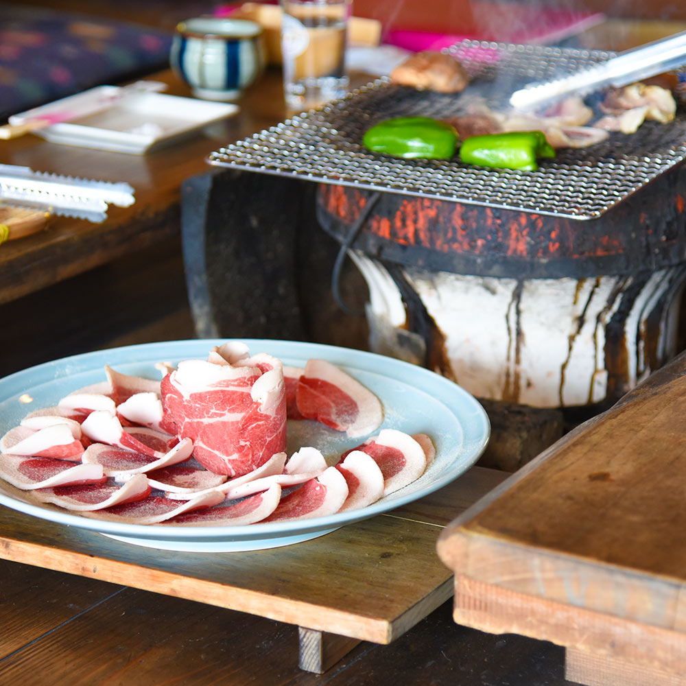 ジビエ 天然猪肉 もも肉 スライス 300g 3パックセット 広島県産 冷凍 送料無料 イノシシ いのしし 焼肉 ぼたん鍋