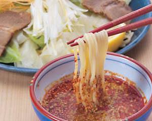 クラタ食品 広島つけ麺 特製ごま使用 生麺箱入り 4食