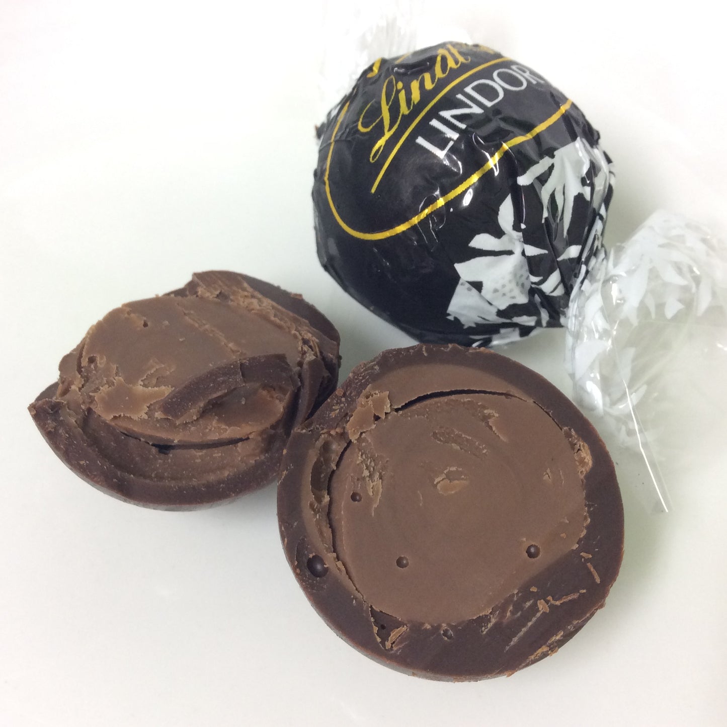 リンツ リンドール エキストラビターパック チョコレート 4P 48g 3点セット 送料込み　チョコ