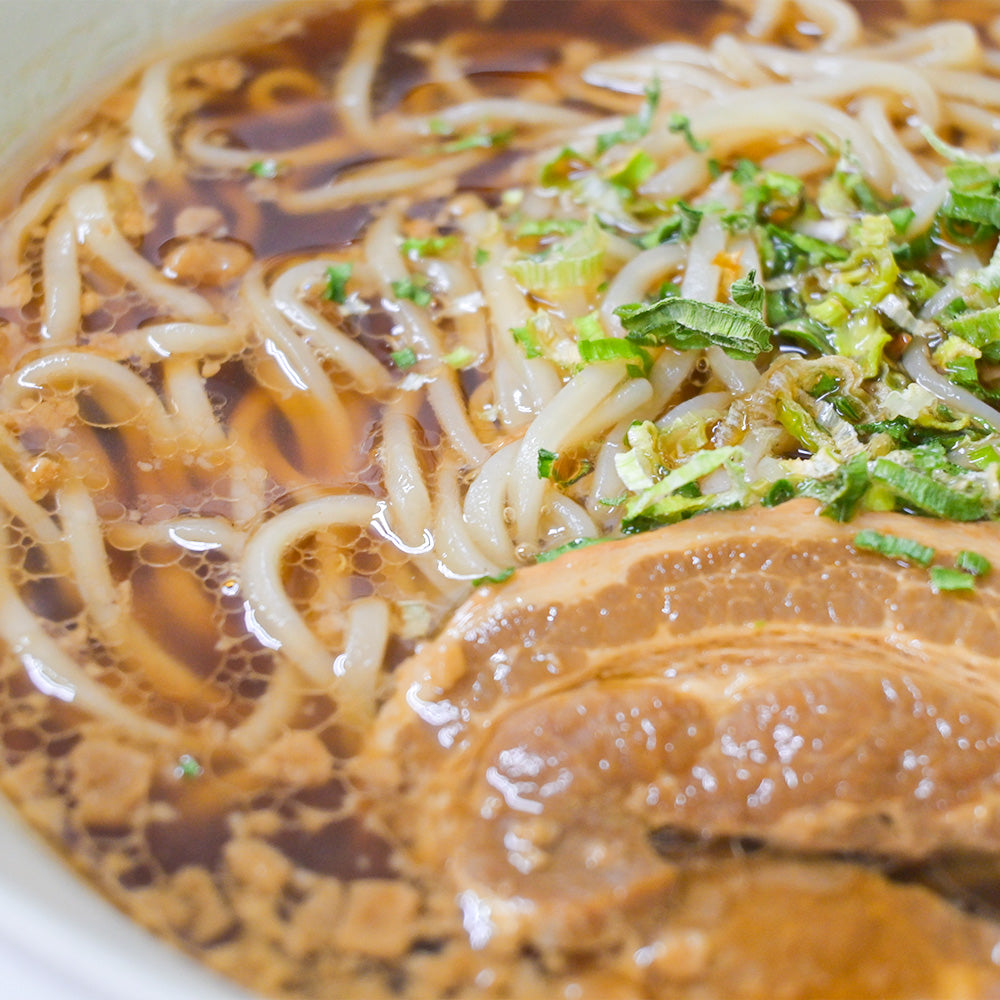 尾道ラーメン具付 しょうゆ味 生麺 スープ付 ２人前 １食につき麺１００ｇスープ５５ｇ チャーシュー・メンマ・ネギ付き 手土産袋付き 送料無料 阿藻珍味 ご当地ラーメン 拉麺 湯麺