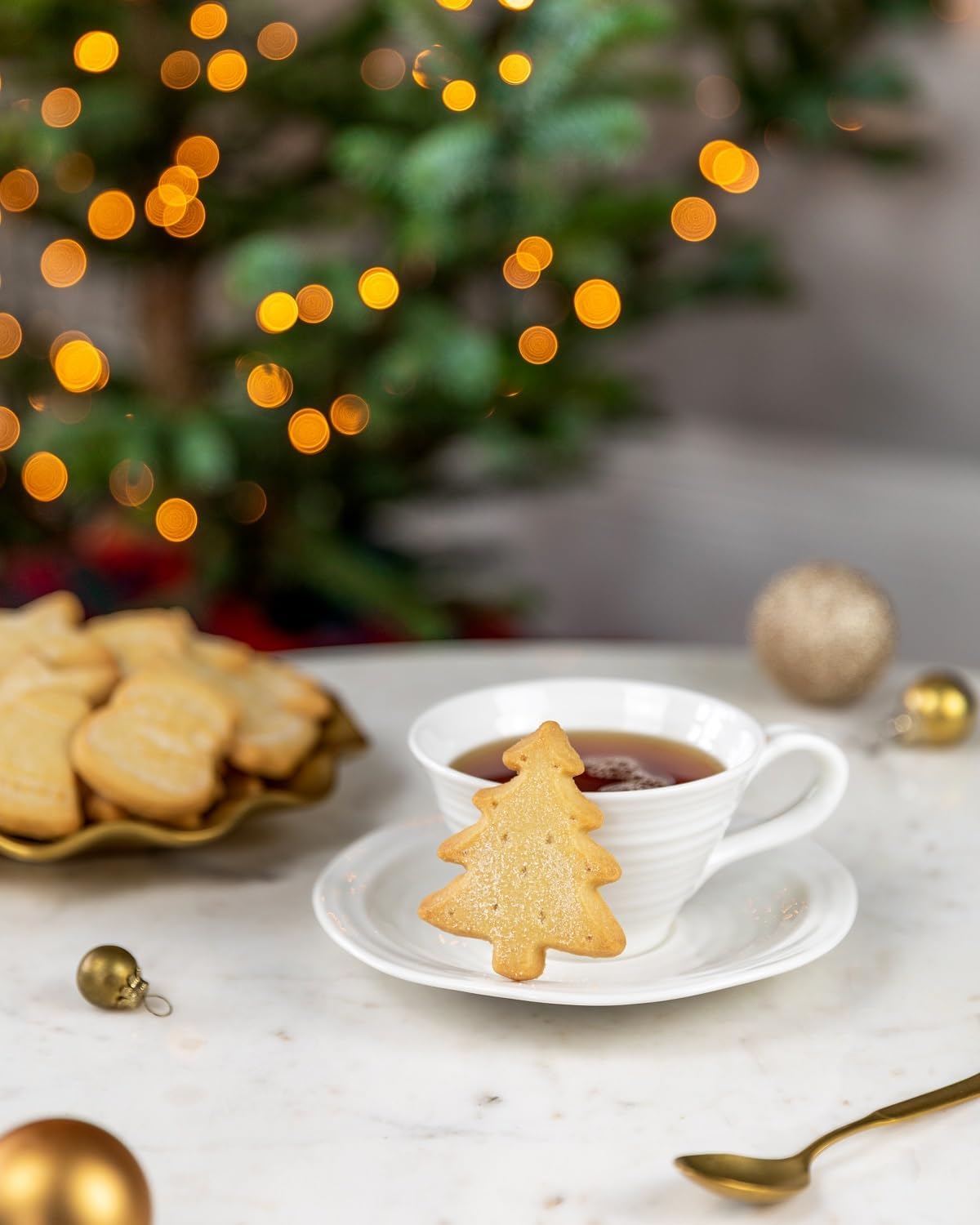 フェスティブシェイプ ショートブレッド ＃１４５８、 １７５ｇ ２個セット ウォーカー 送料無料 クリスマス walkers イギリス 英国王室御用達