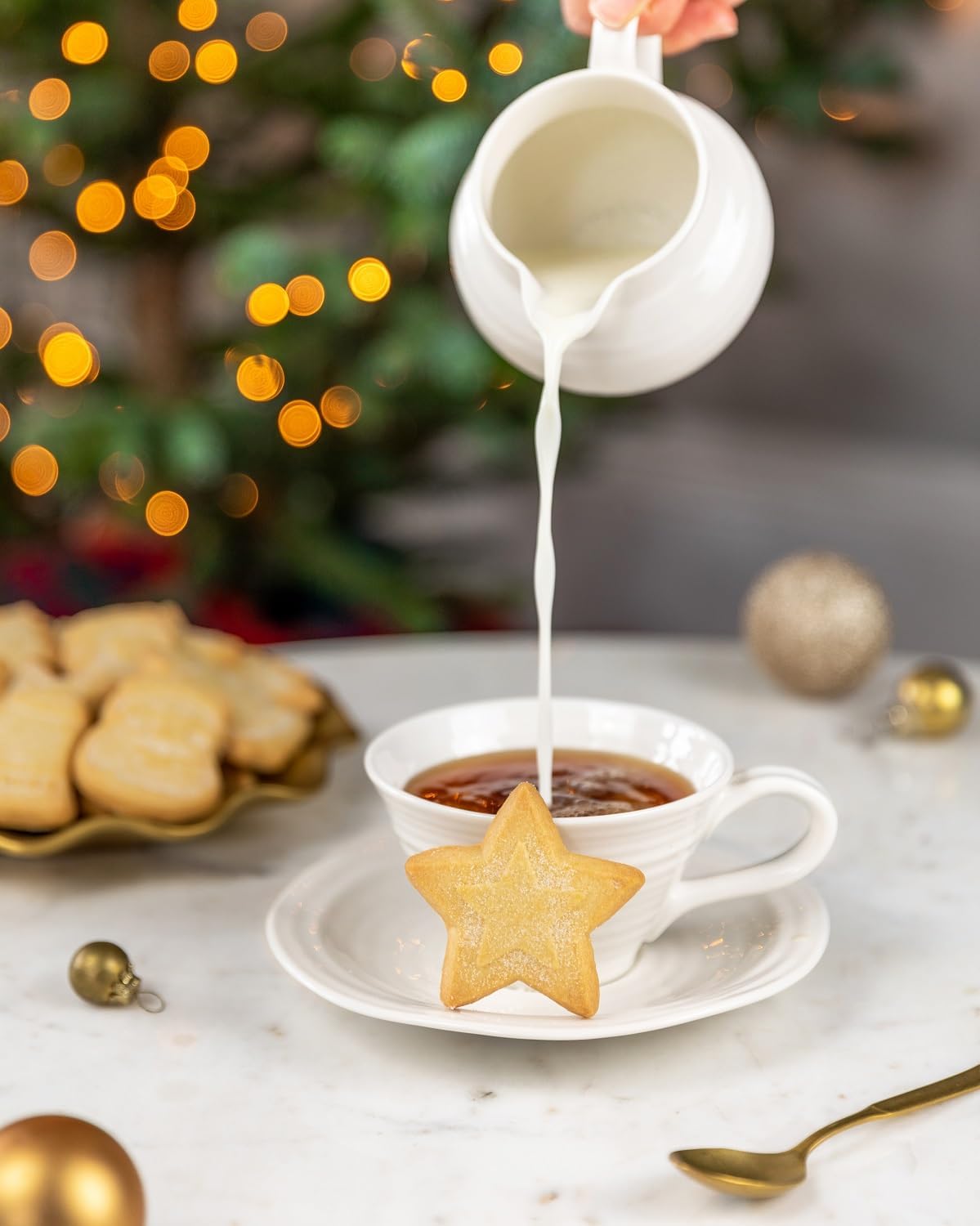 フェスティブシェイプ ショートブレッド ＃１４５８、 １７５ｇ ２個セット ウォーカー 送料無料 クリスマス walkers イギリス 英国王室御用達