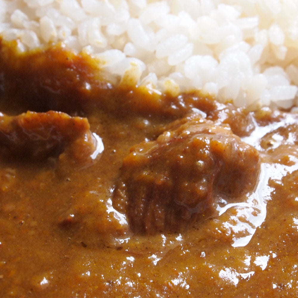 牛すじ カレー 中辛２００ｇ しまcaféきたたに 国産牛すじ肉使用 送料無料 ご当地カレー 瀬戸内ブランド認定商品